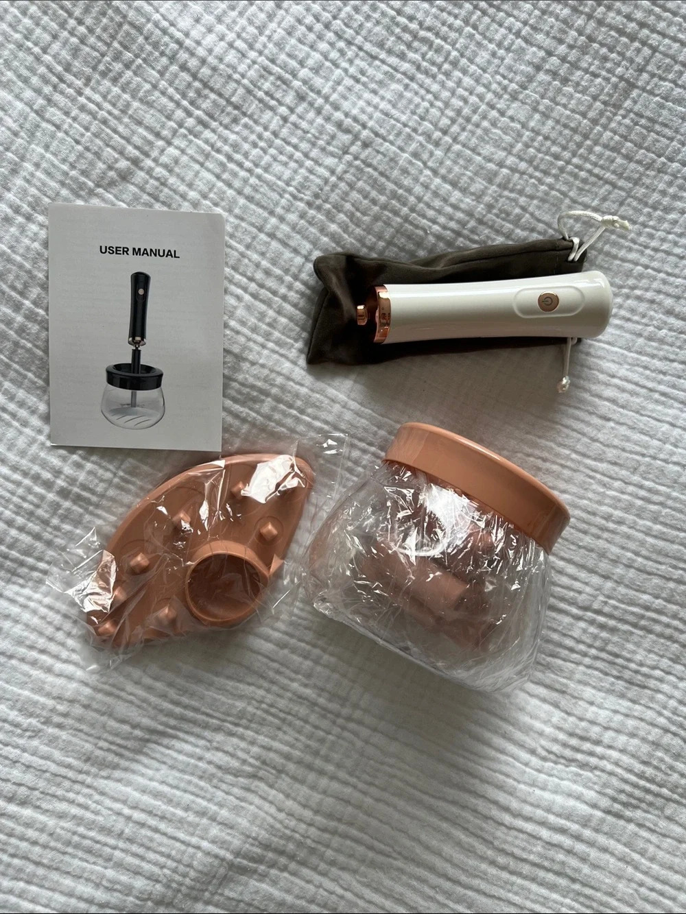 NIB/NWT • Portable Electronic Automatic Makeup Brush Cleaner / Cleaning System